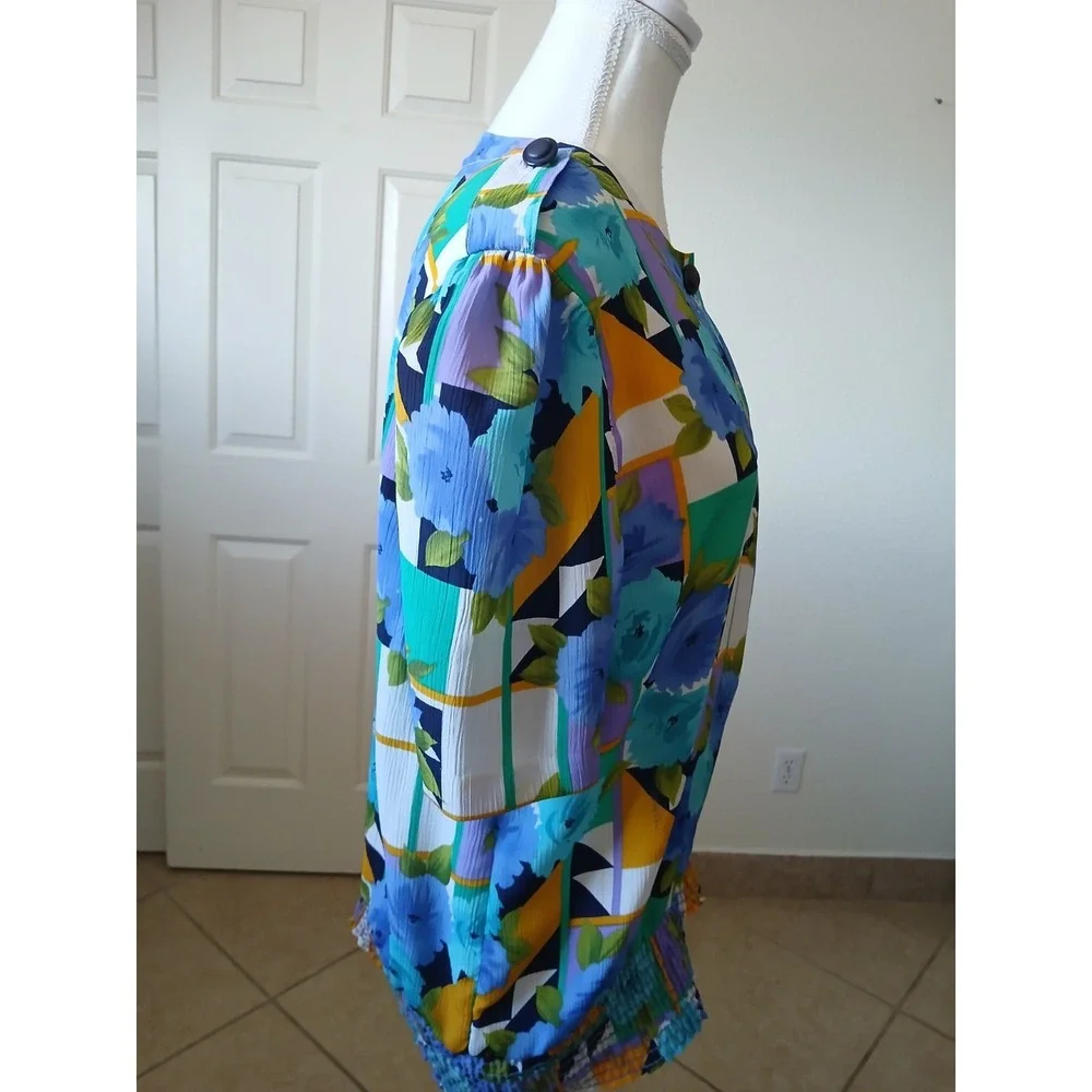 Vintage CAMI Blouse Women's Size 8 Blue Multi Floral Short‎ Sleeve Round Neck